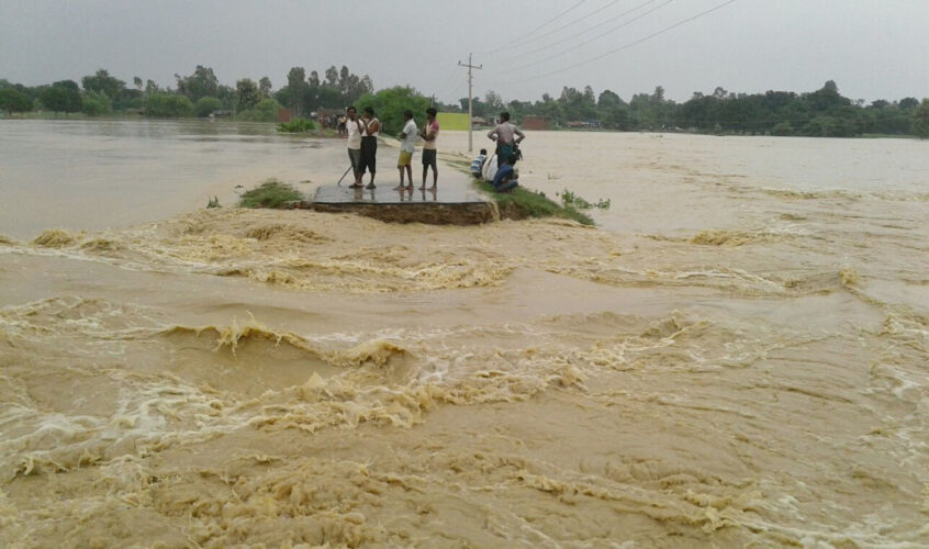 महाकाली नदीमा फसेका १० जनाको उद्धार